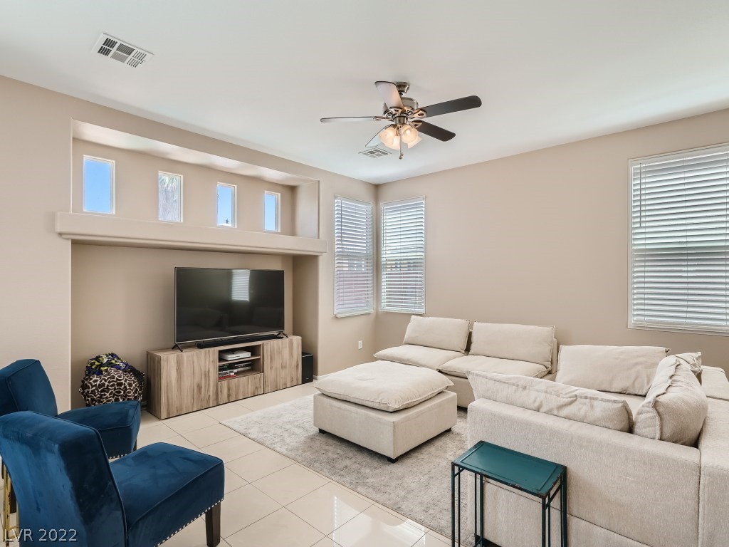 8920 Rendon Street Las Vegas, NV 89143 - Photo 11 of 28