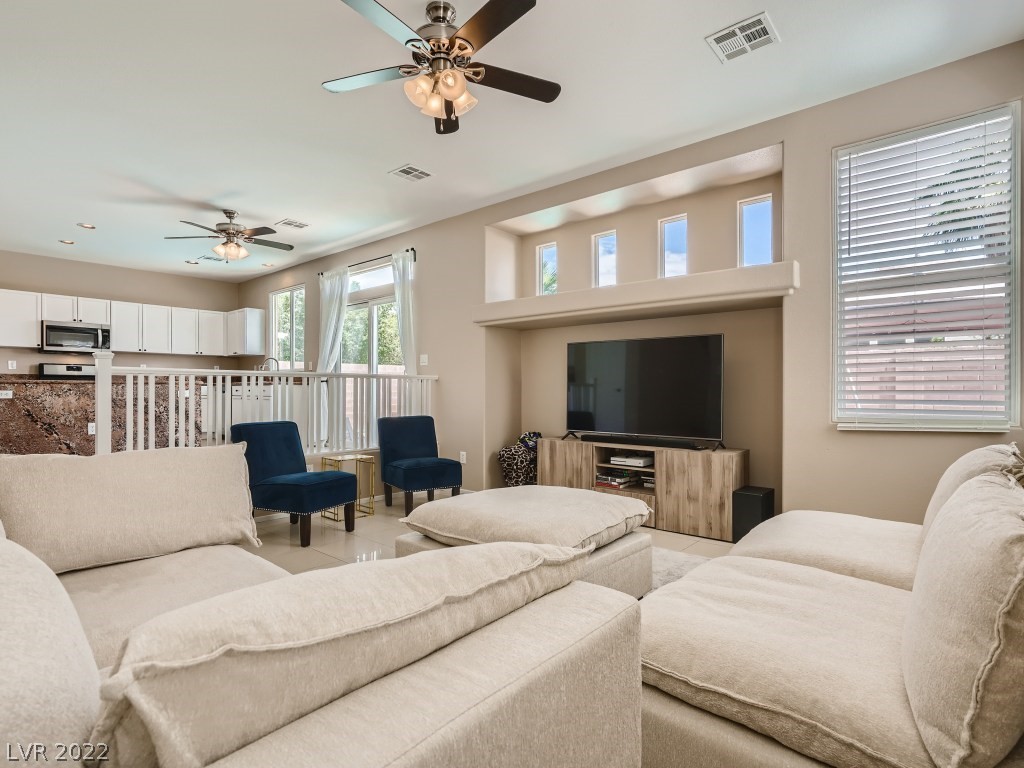 8920 Rendon Street Las Vegas, NV 89143 - Photo 12 of 28