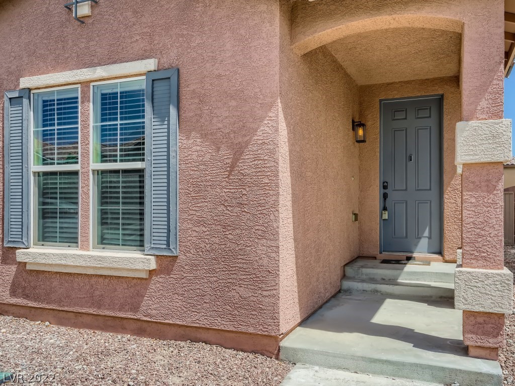 8920 Rendon Street Las Vegas, NV 89143 - Photo 3 of 28