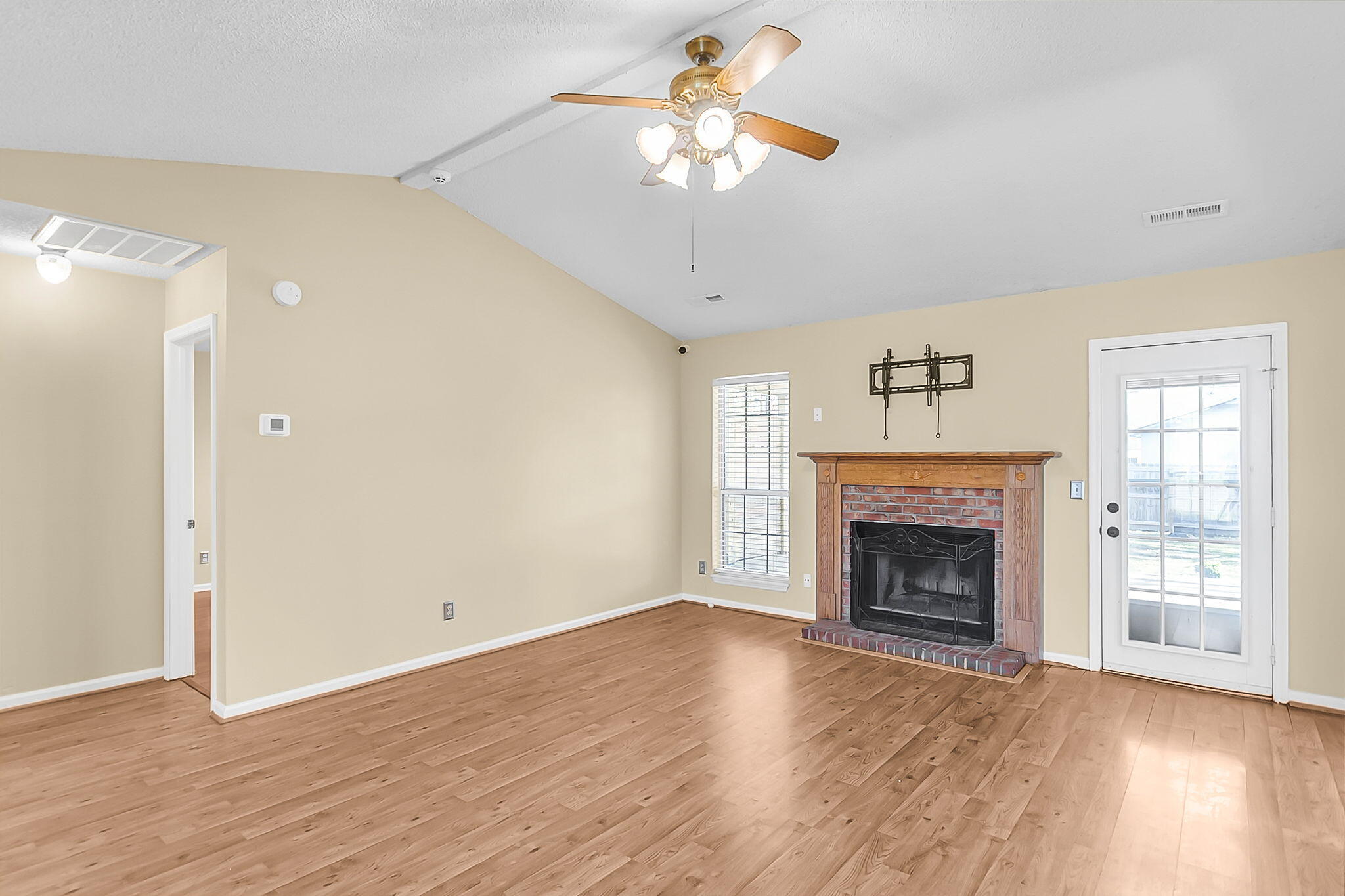 102 Westerly Place Goose Creek, SC 29445 - Photo 5 of 32 CREM - 102 Westerly-26