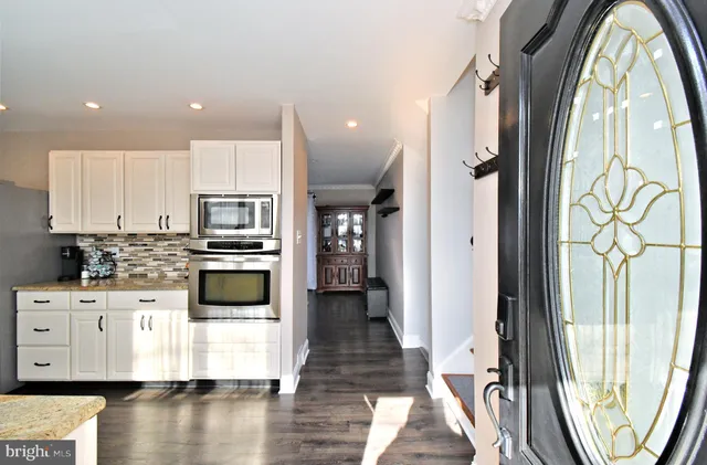 $570,000 | 2360 North Parkview Drive, Norristown, PA 19403