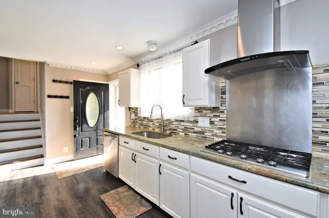 $570,000 | 2360 North Parkview Drive, Norristown, PA 19403