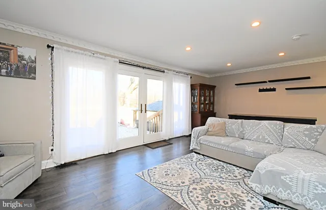 $570,000 | 2360 North Parkview Drive, Norristown, PA 19403