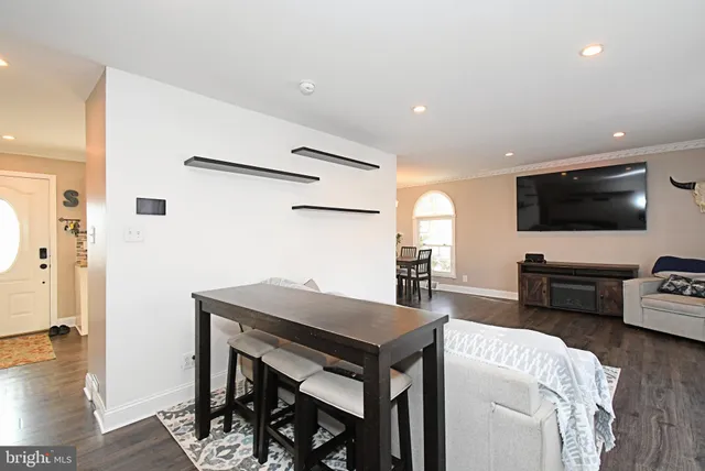 $570,000 | 2360 North Parkview Drive, Norristown, PA 19403