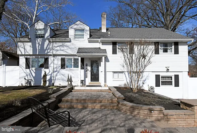 $570,000 | 2360 North Parkview Drive, Norristown, PA 19403