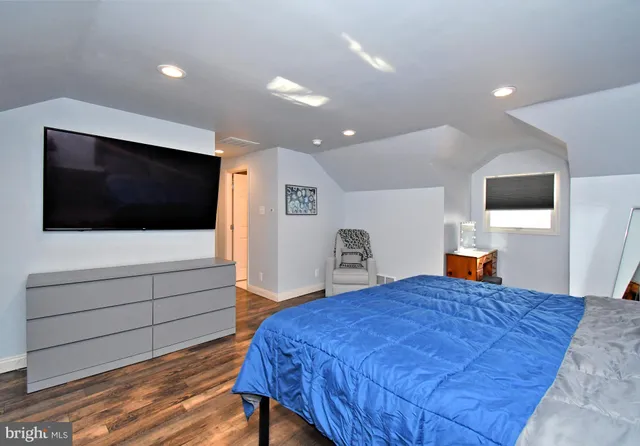 $570,000 | 2360 North Parkview Drive, Norristown, PA 19403