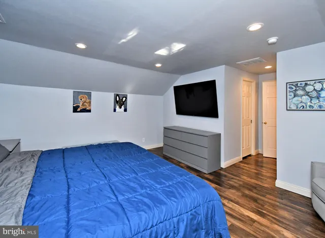 $570,000 | 2360 North Parkview Drive, Norristown, PA 19403