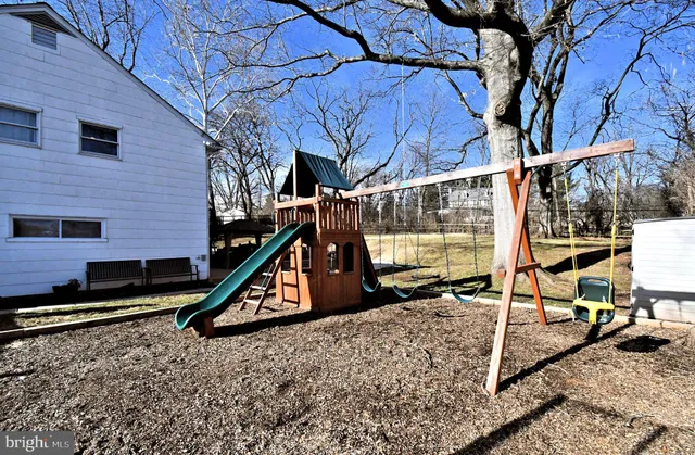 $570,000 | 2360 North Parkview Drive, Norristown, PA 19403