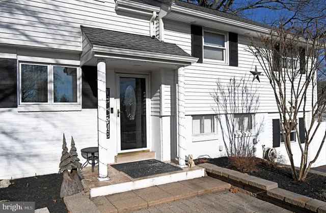 $570,000 | 2360 North Parkview Drive, Norristown, PA 19403