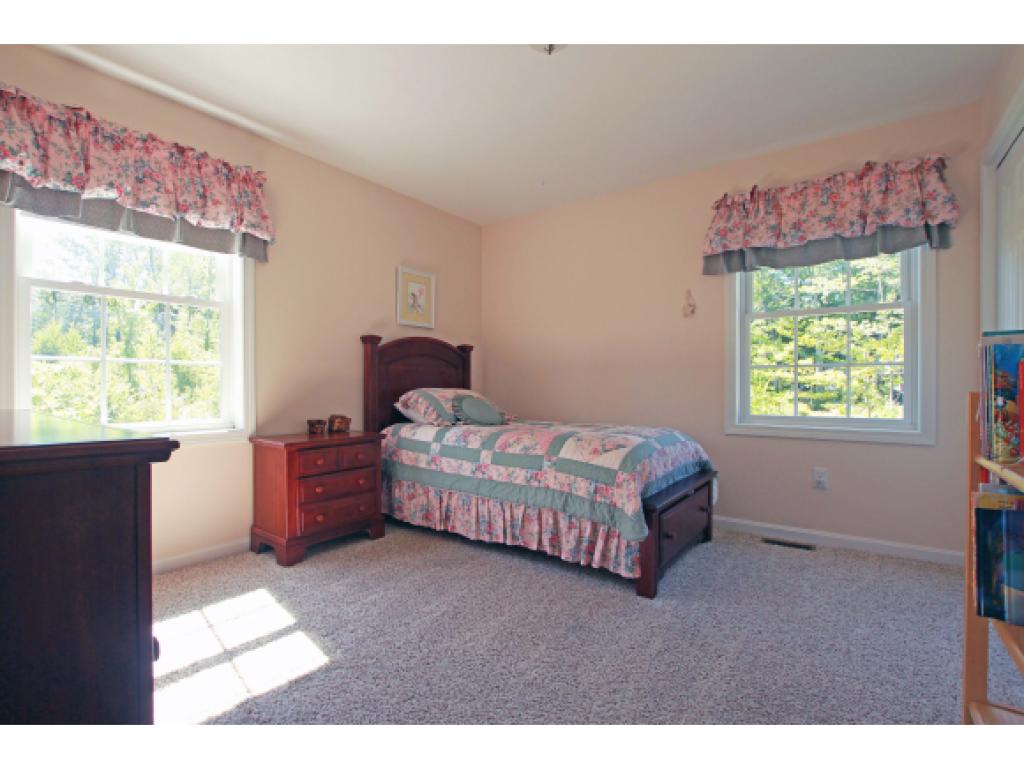 51 Phillips Road Sandown, NH 03873 - Photo 21 of 28 Gallery Image 21