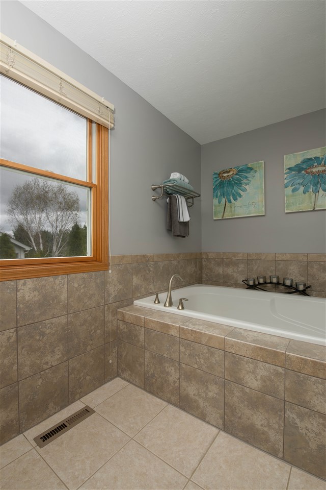 203 Taylor Ridge Belvidere, IL 61008 - Photo 21 of 31 Gallery Image 21