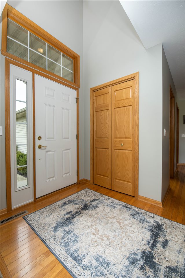 203 Taylor Ridge Belvidere, IL 61008 - Photo 3 of 31 Gallery Image 3