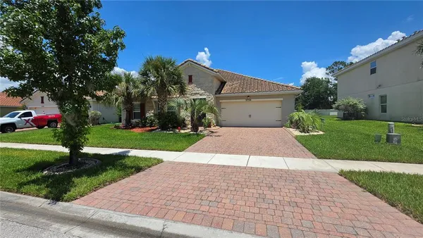 $2,350 | 3729 Isles Arbor Lane, Kissimmee, FL 34746