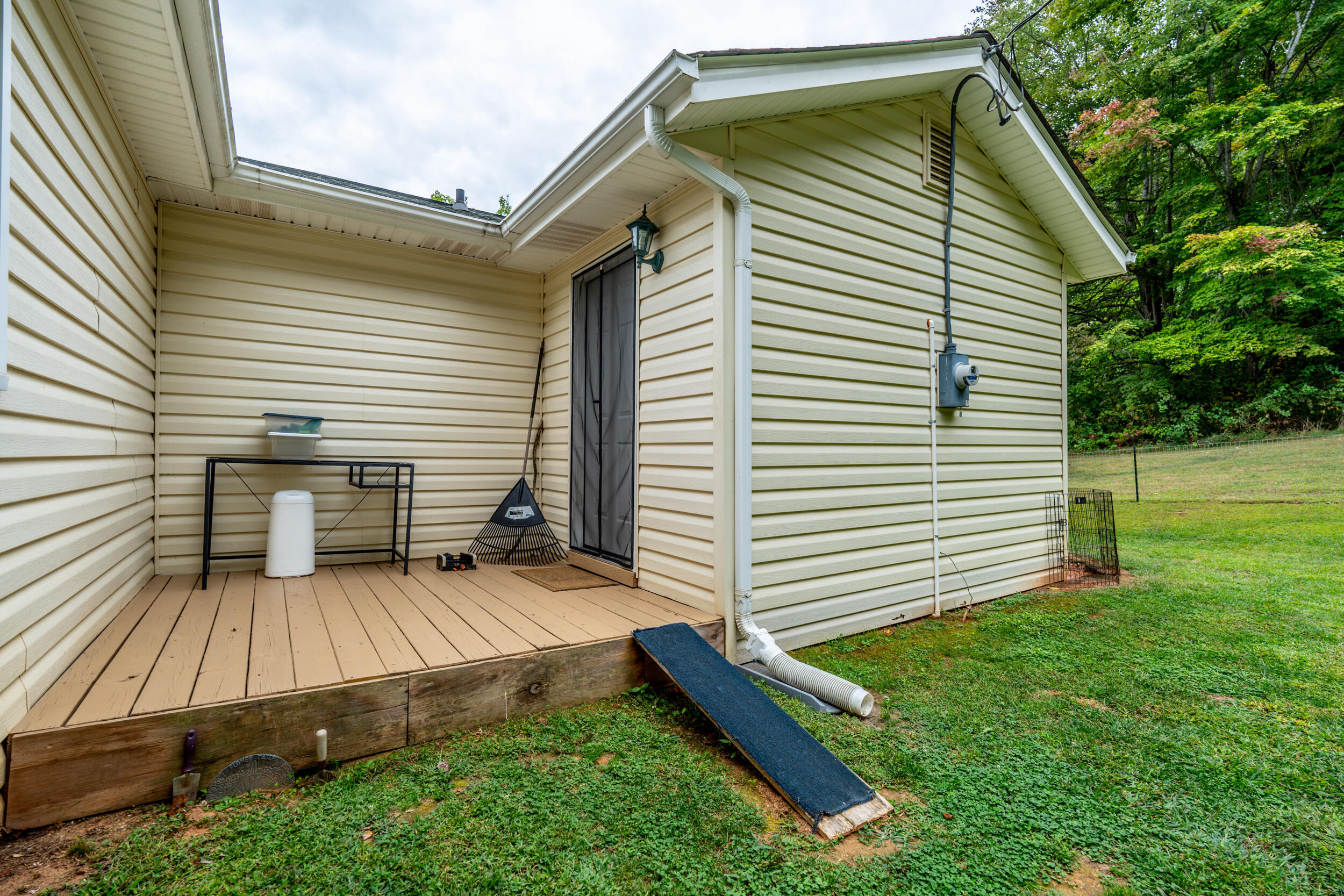 563 Country Ridge Road Bassett, VA 24055 - Photo 26 of 34 563crbss-026