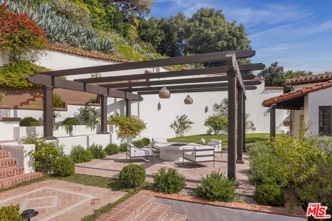 $11,985,000 | 1744 Reedvale Lane, Los Angeles, CA 90049