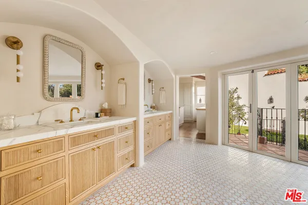 $11,985,000 | 1744 Reedvale Lane, Los Angeles, CA 90049