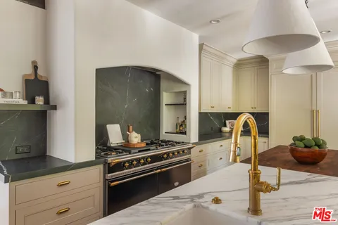 $11,985,000 | 1744 Reedvale Lane, Los Angeles, CA 90049