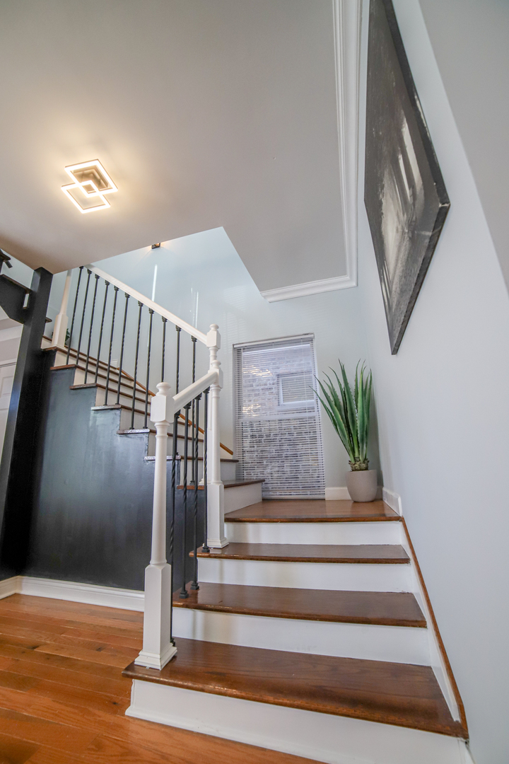 1127 North Ridgeway Avenue Chicago, IL 60651 - Photo 12 of 24 a view of entryway