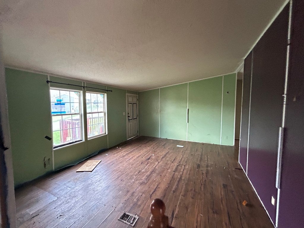 1404 Case Knife Road Pulaski, VA 24301 - Photo 5 of 10 Gallery Image 5