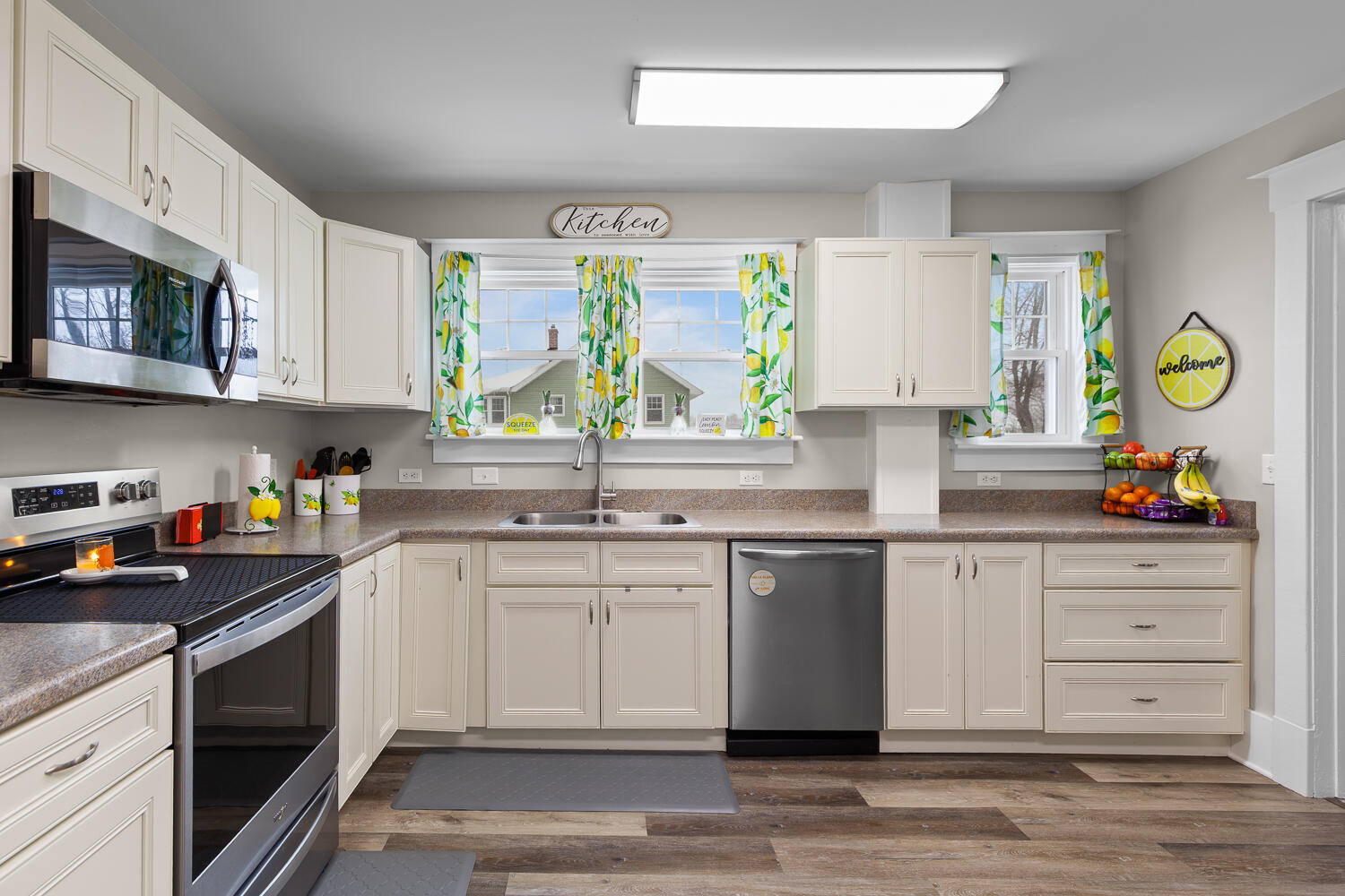 1001 West Michigan Avenue Jackson, MI 49202 - Photo 11 of 42 1001 W Michigan Ave - Jackson - 1017