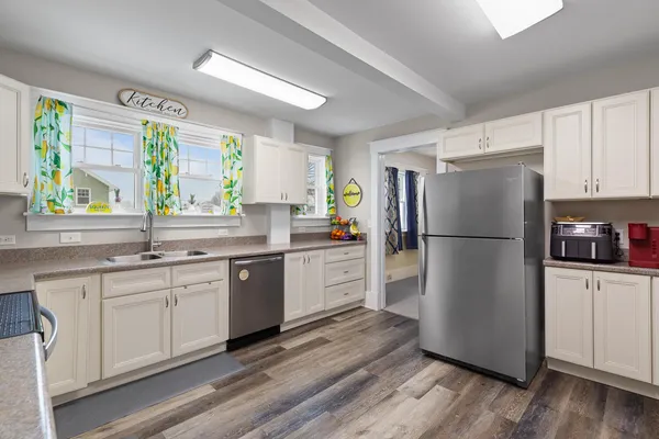 $226,000 | 1001 West Michigan Avenue, Jackson, MI 49202