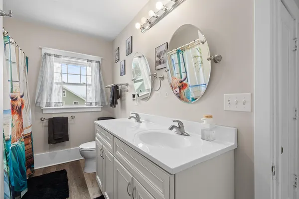 $226,000 | 1001 West Michigan Avenue, Jackson, MI 49202