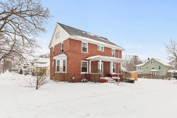 $226,000 | 1001 West Michigan Avenue, Jackson, MI 49202