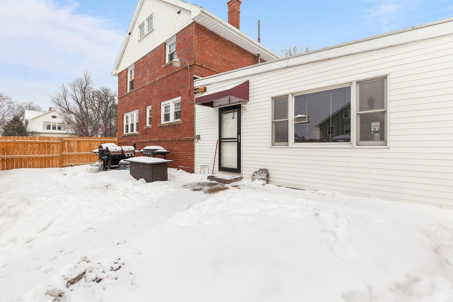 1001 West Michigan Avenue Jackson, MI 49202 - Photo 3 of 42 1001 W Michigan Ave - Jackson - 1046