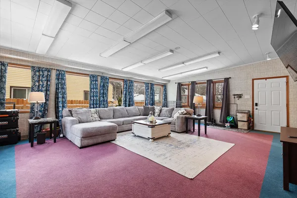 $226,000 | 1001 West Michigan Avenue, Jackson, MI 49202