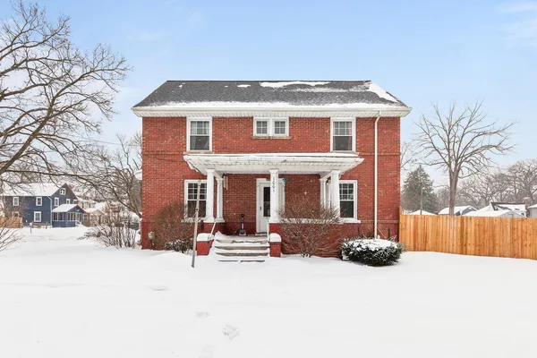 $226,000 | 1001 West Michigan Avenue, Jackson, MI 49202