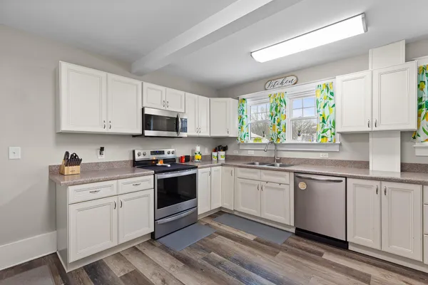 $226,000 | 1001 West Michigan Avenue, Jackson, MI 49202