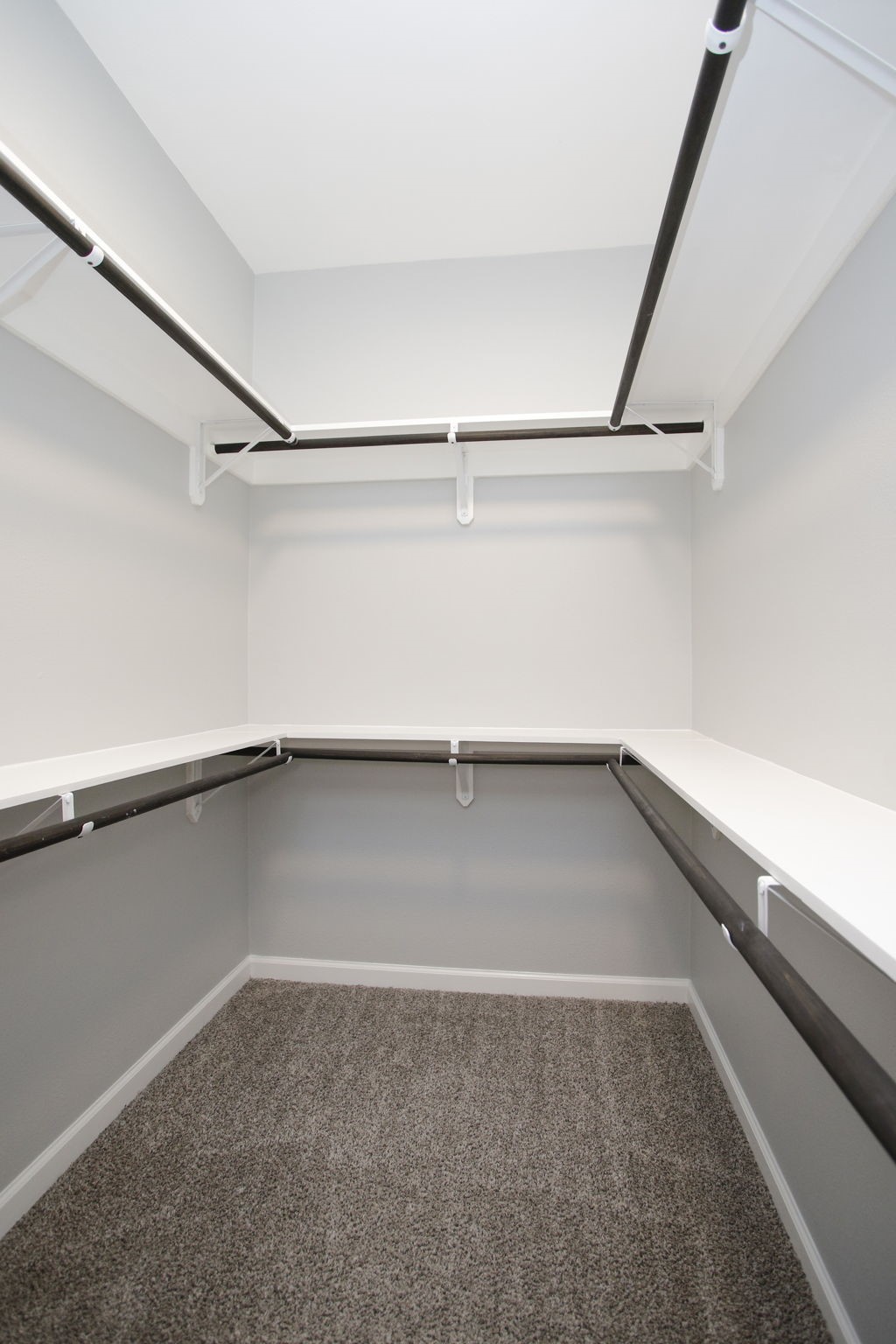 4337 Faulkner Street Houston, TX 77021 - Photo 30 of 39 a view of an empty walk in closet