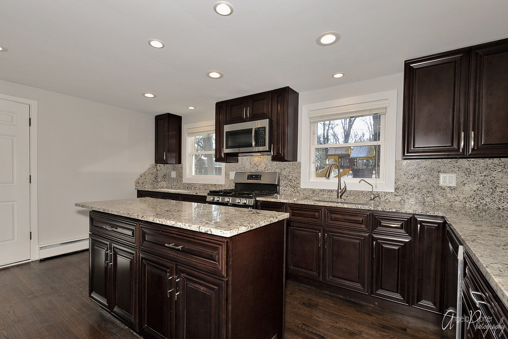 30W641 West Irving Park Road Elgin, IL 60120 - Photo 15 of 57