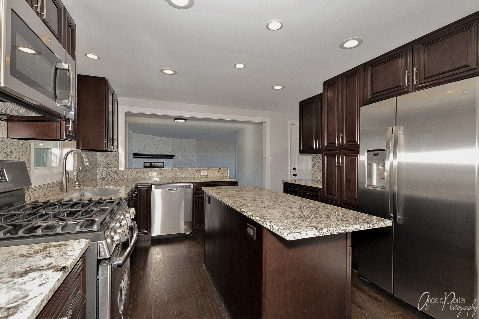 30W641 West Irving Park Road Elgin, IL 60120 - Photo 17 of 57