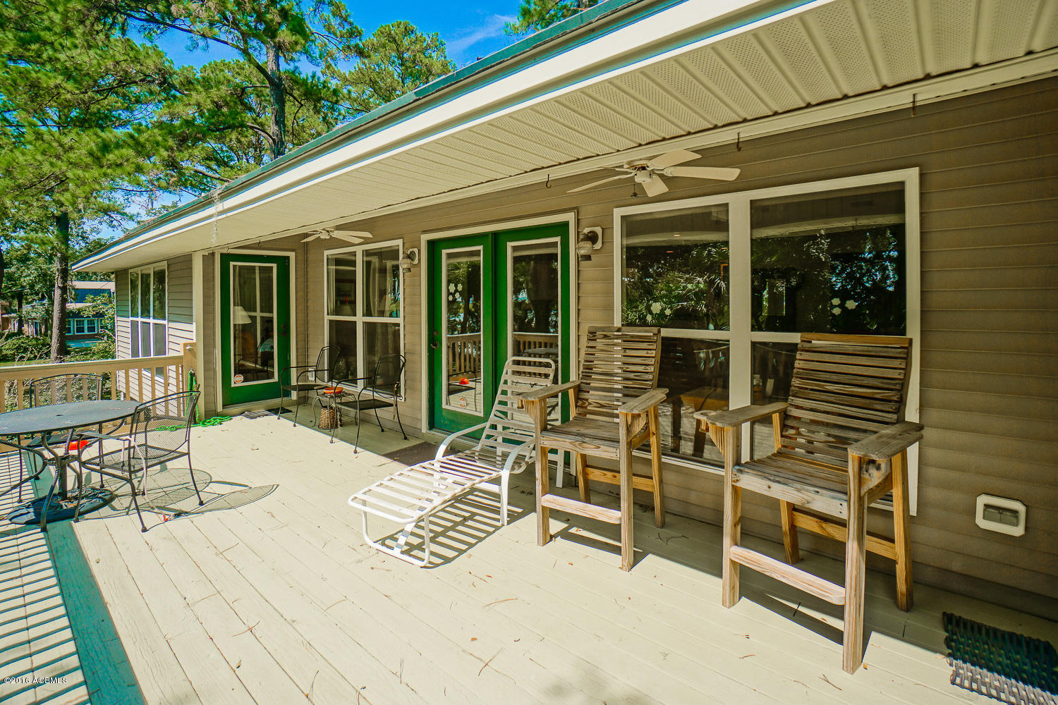 4064 Shell Point Road Beaufort, SC 29906 - Photo 13 of 50 4064 Shell Point-27