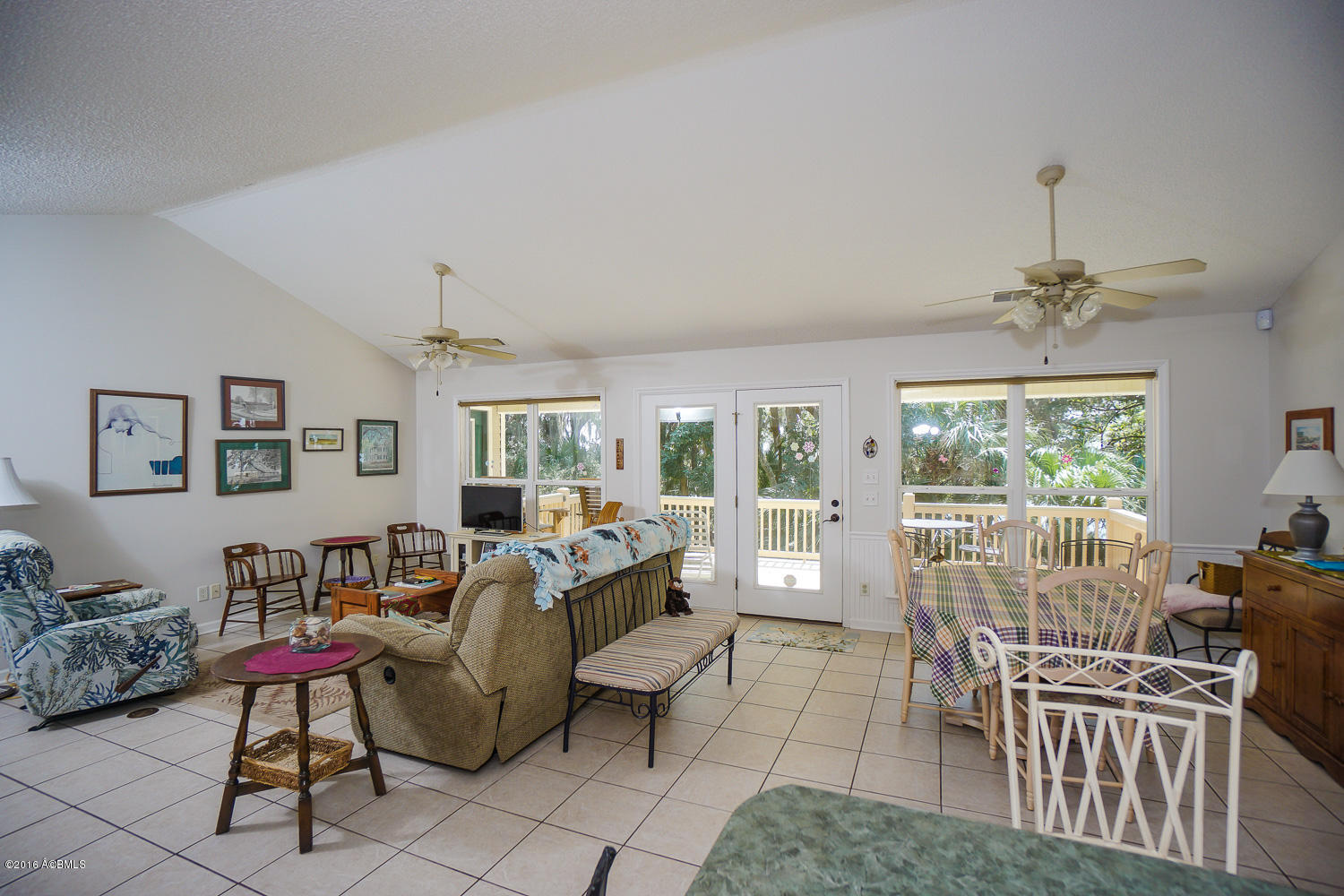 4064 Shell Point Road Beaufort, SC 29906 - Photo 29 of 50 4064 Shell Point-17