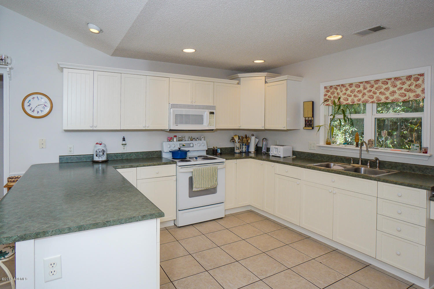 4064 Shell Point Road Beaufort, SC 29906 - Photo 30 of 50 4064 Shell Point-18