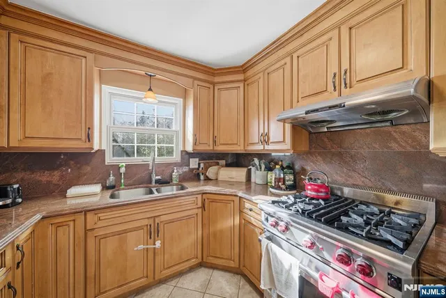 $5,000 | 36 Marjorie Terrace, Englewood Cliffs, NJ 07632