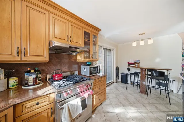 $5,000 | 36 Marjorie Terrace, Englewood Cliffs, NJ 07632