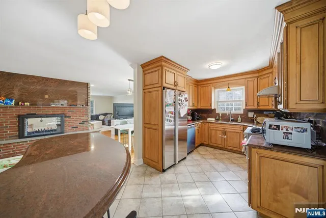 $5,000 | 36 Marjorie Terrace, Englewood Cliffs, NJ 07632