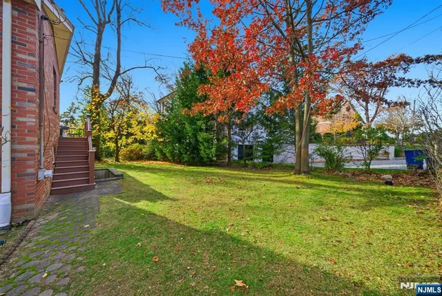 $5,000 | 36 Marjorie Terrace, Englewood Cliffs, NJ 07632