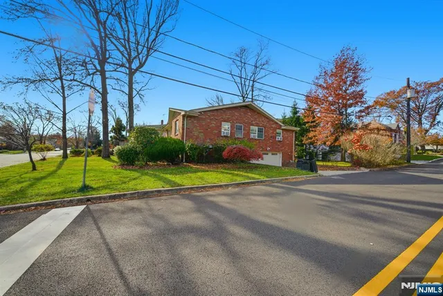 $5,000 | 36 Marjorie Terrace, Englewood Cliffs, NJ 07632