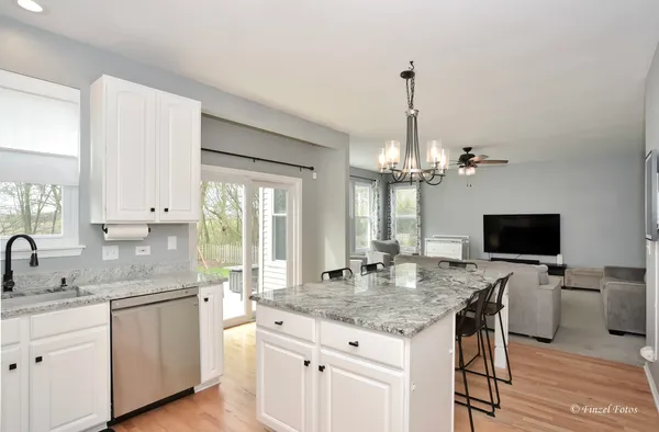 $479,900 | 4560 Mackinac Street, Lake In The Hills, IL 60156