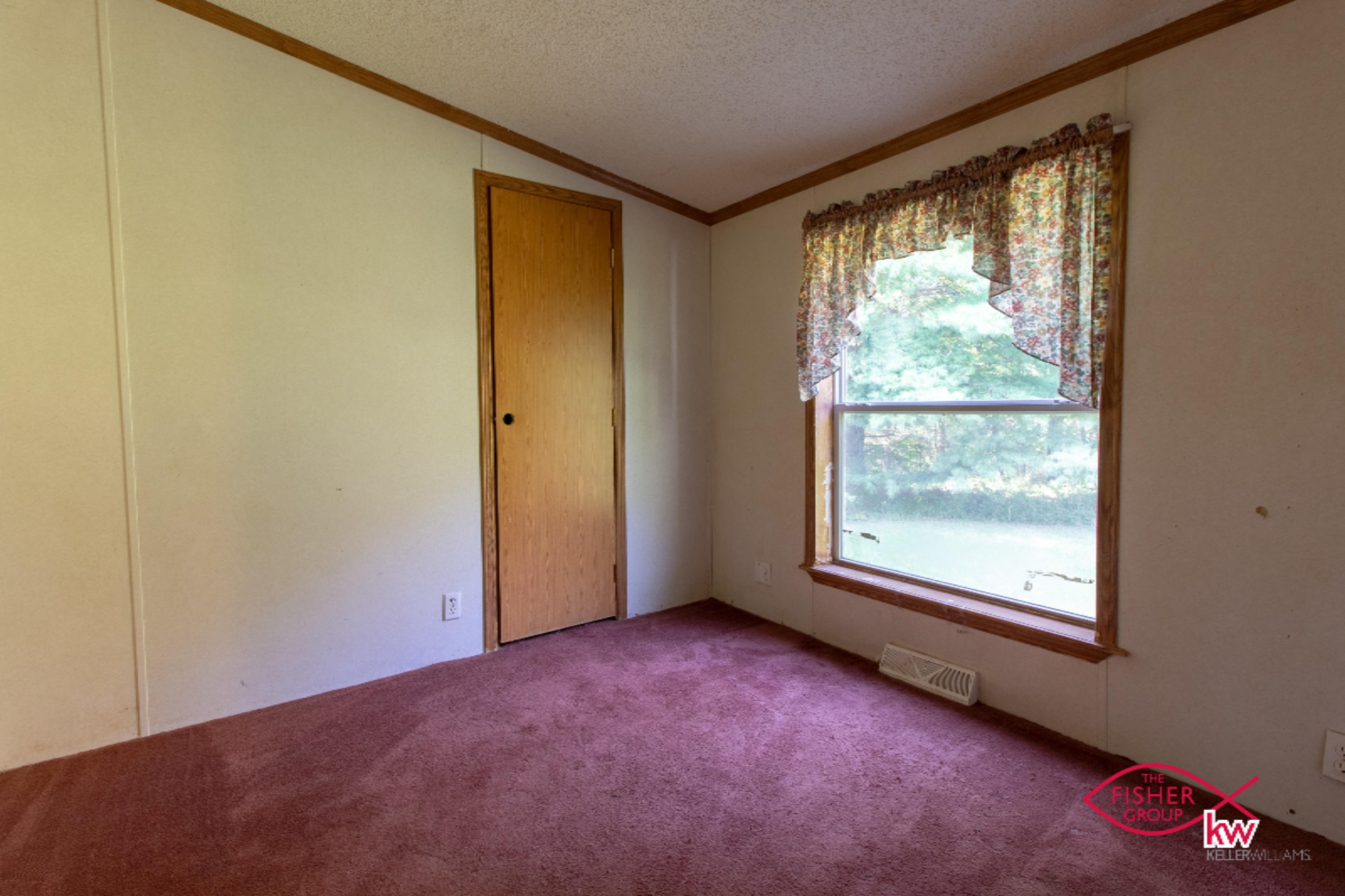 9104 Peck Lake Road Lowell, MI 49331 - Photo 16 of 31 Bedroom 4