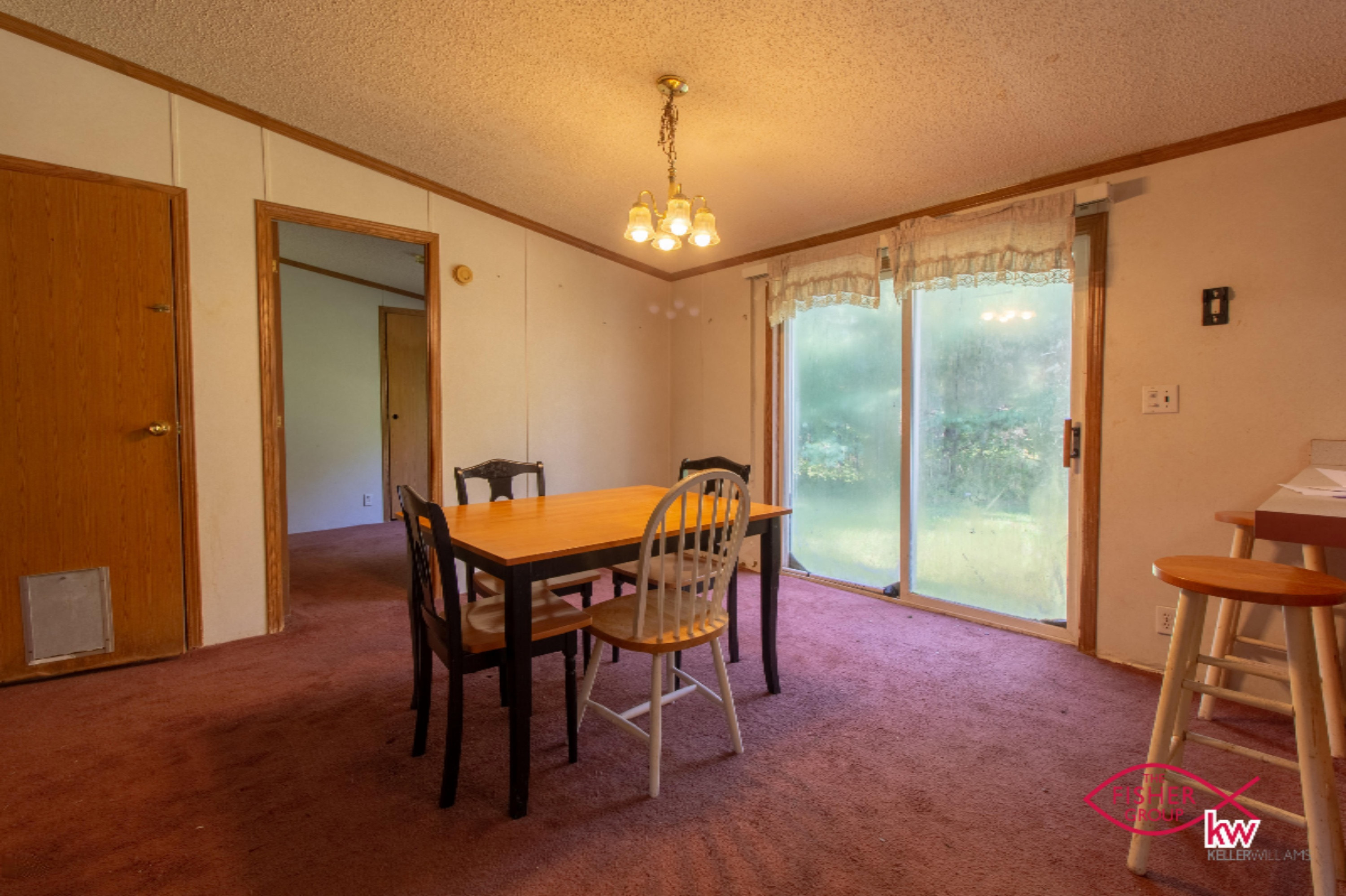 9104 Peck Lake Road Lowell, MI 49331 - Photo 5 of 31 Dining room