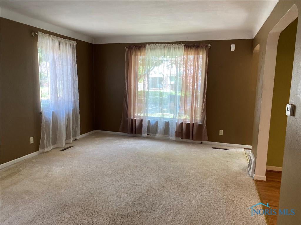 4135 Garrison Road Toledo, OH 43613 - Photo 3 of 26 Gallery Image 3