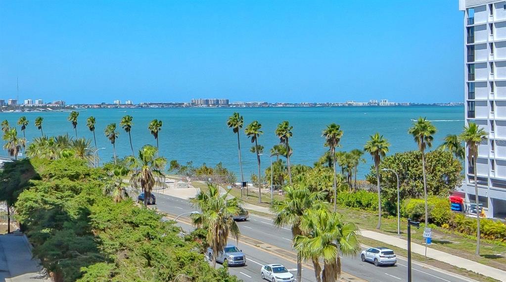 688 Golden Gate Point, Unit 201 Sarasota, FL 34236 - Photo 5 of 15