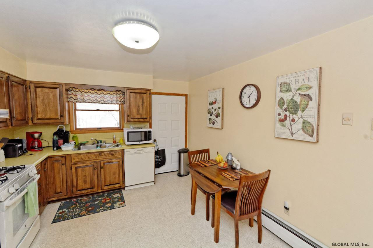 401 Krumkill Road Bethlehem, NY 12203 - Photo 13 of 25 Photo 13