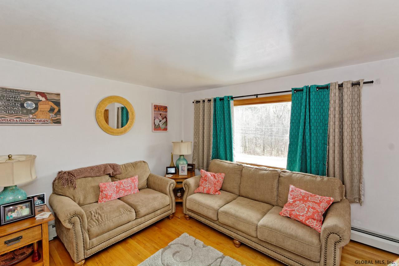 401 Krumkill Road Bethlehem, NY 12203 - Photo 15 of 25 Photo 15