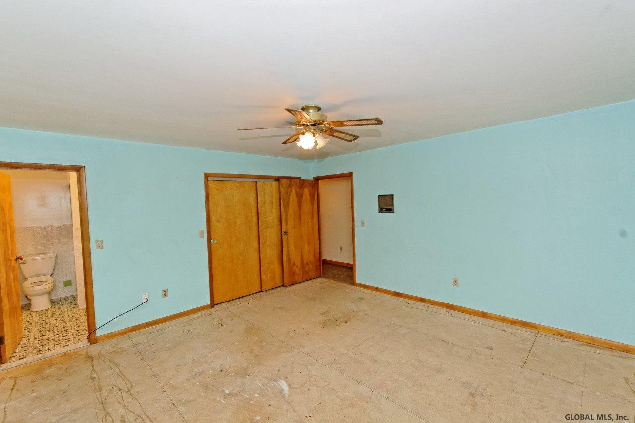 401 Krumkill Road Bethlehem, NY 12203 - Photo 6 of 25 Photo 6